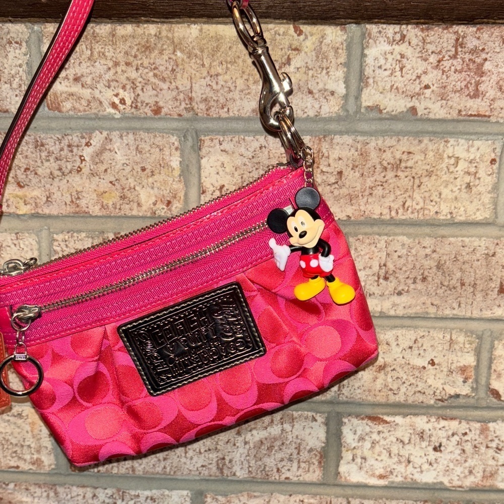 Mickey Mouse keychain